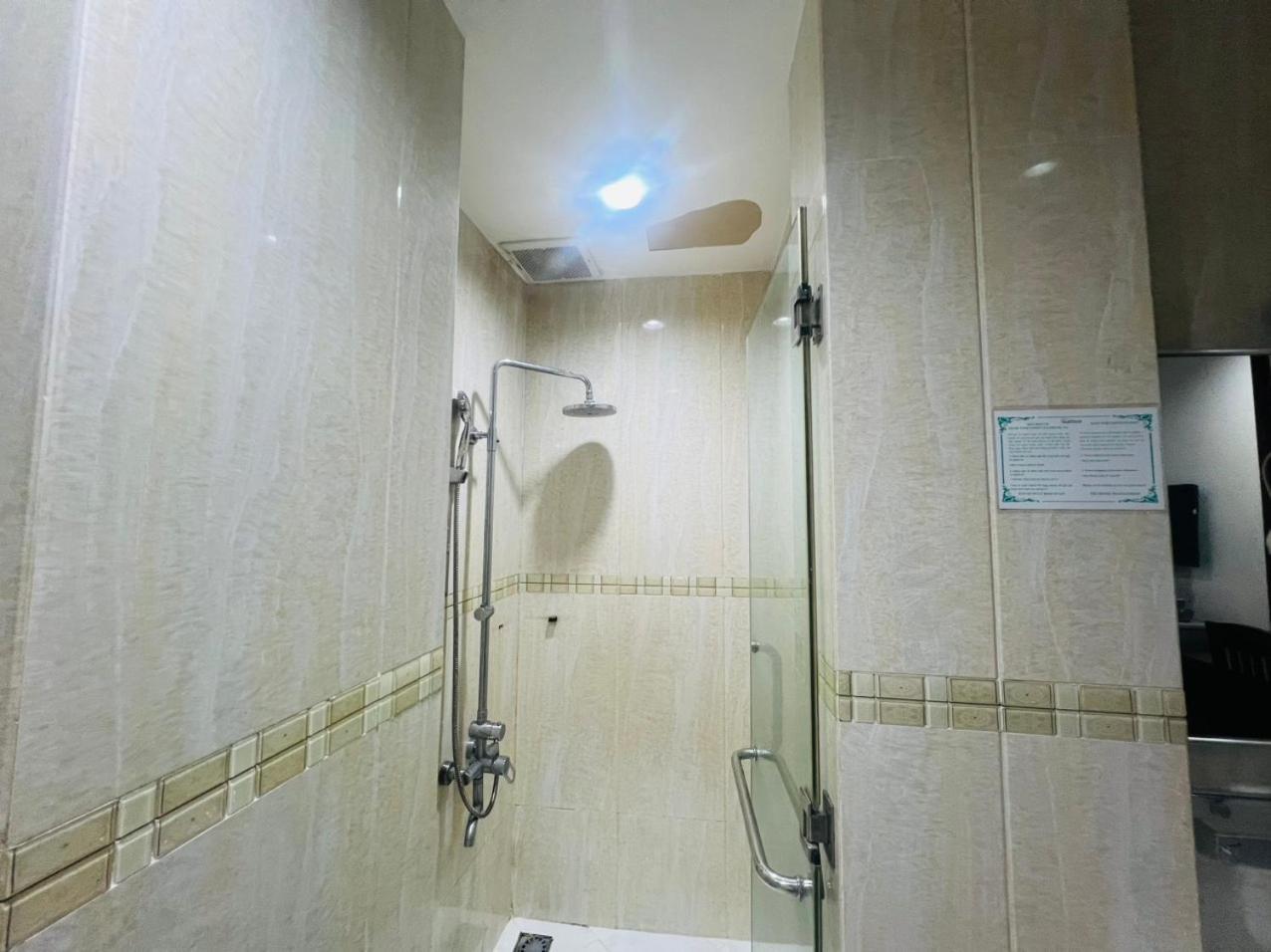 Khach San Avatar Hotel Ho Chi Minh City Exterior photo